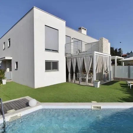 Villa Pura Vida With Pool *
