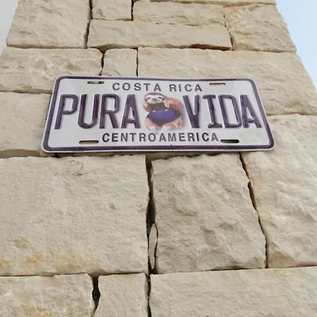Pura Vida With Pool 萨武德里亚