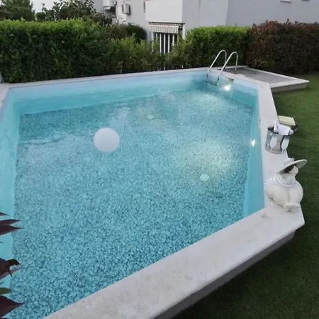 Pura Vida With Pool