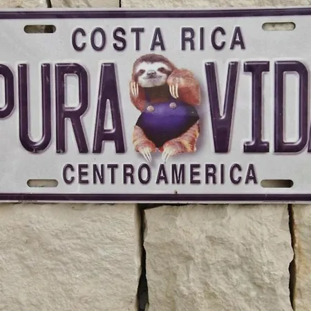 Pura Vida With Pool 萨武德里亚